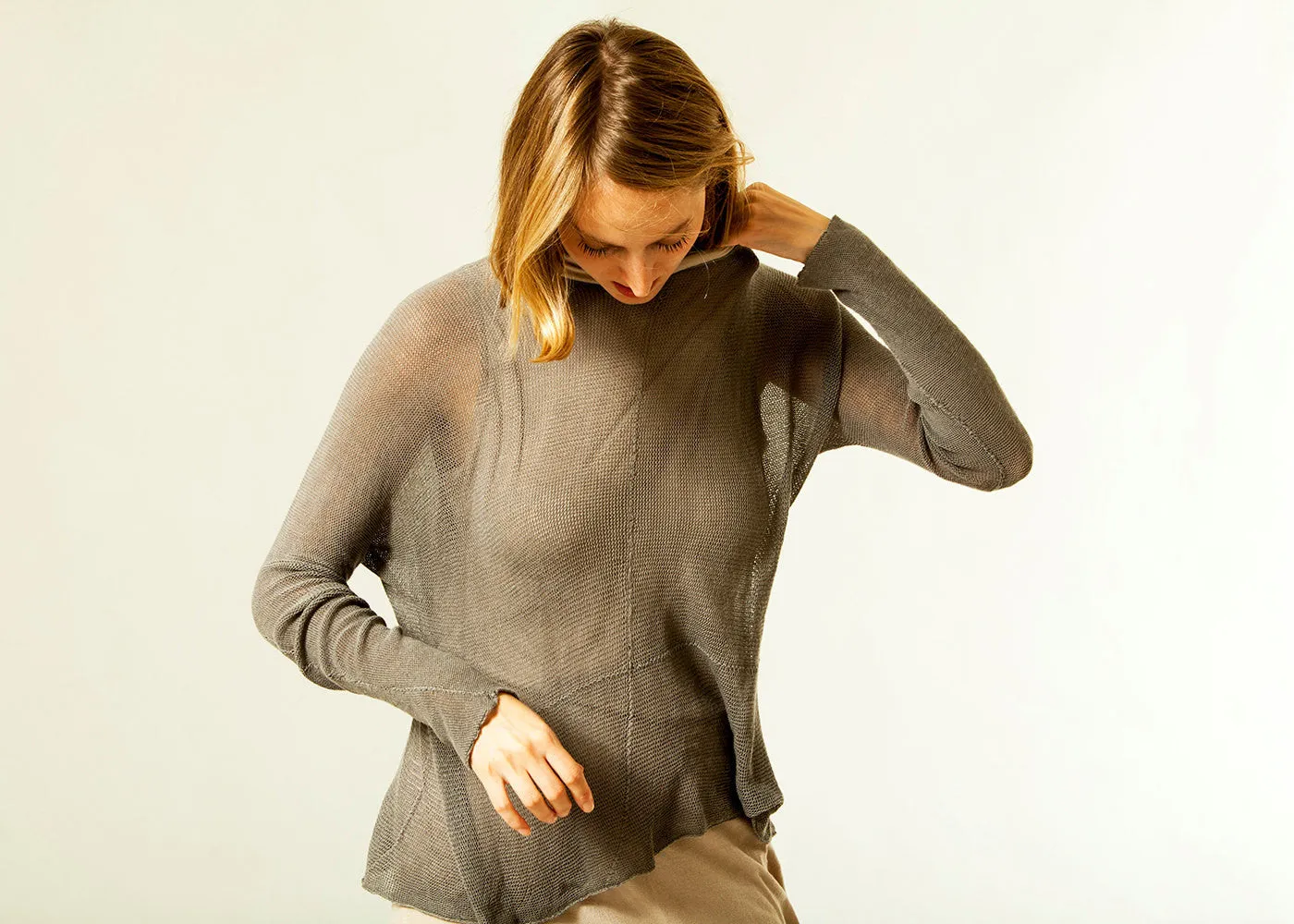 Gray long sleeves round neck shirt - Soy