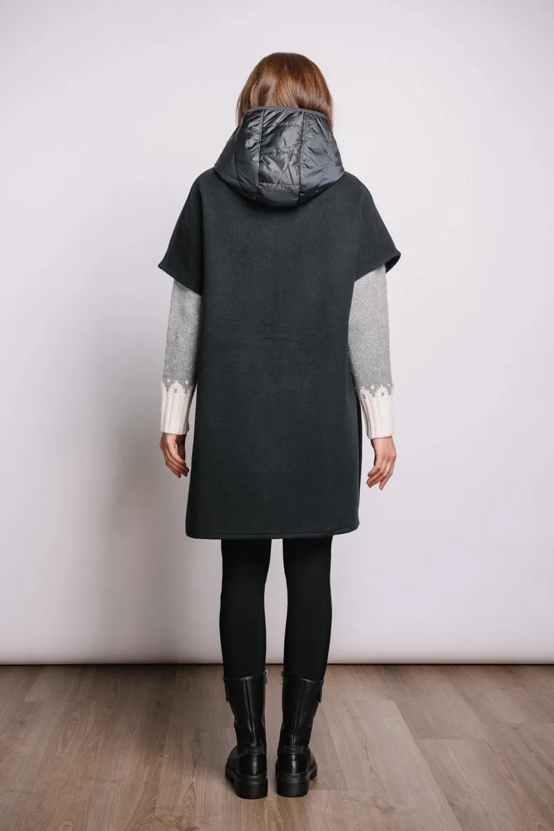 Nilla Wool Cape