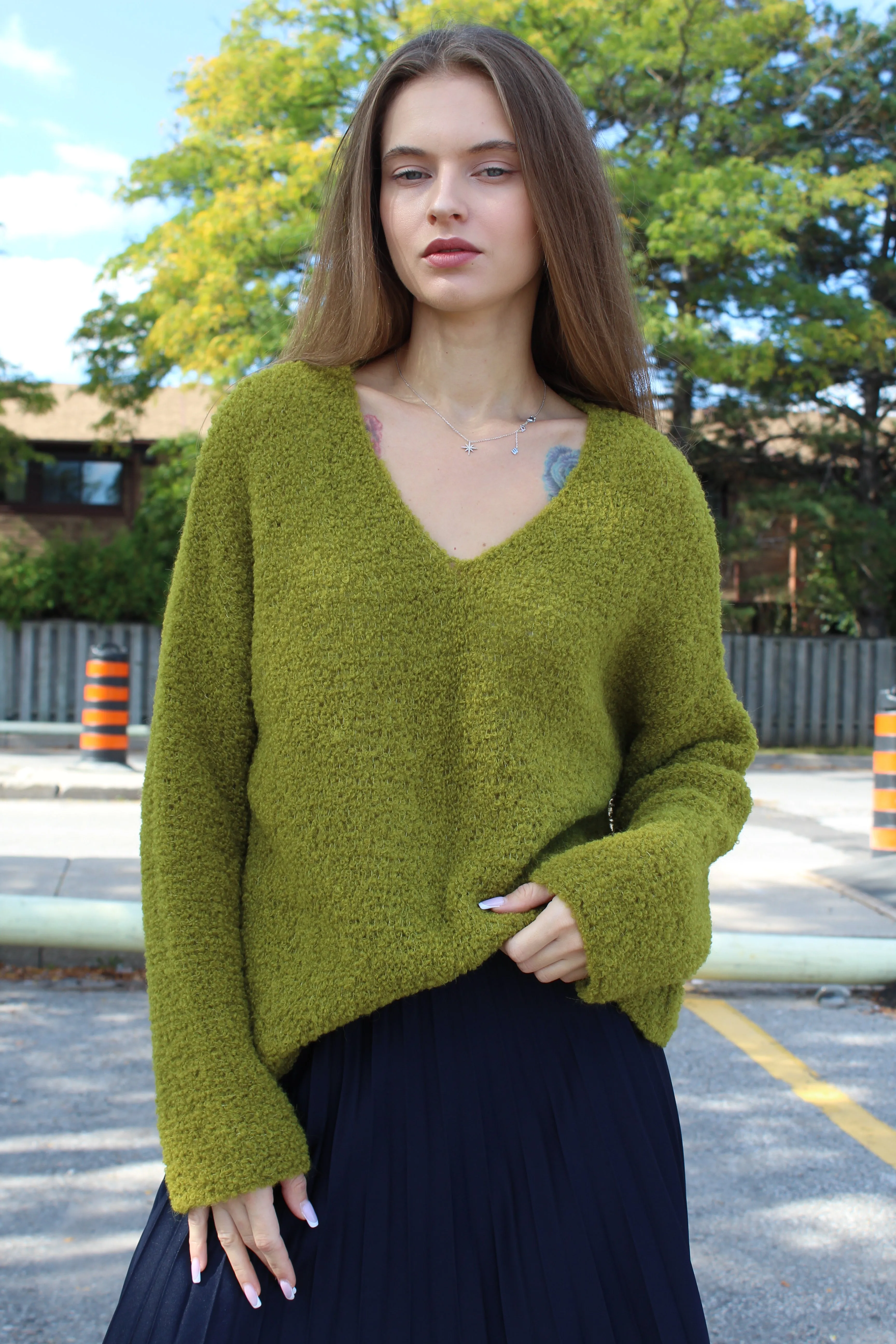 Peruvian alpaca wool sweater pullover.